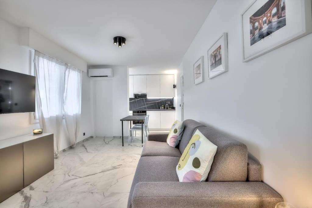 The White Cocoon In Antibes City Екстер'єр фото