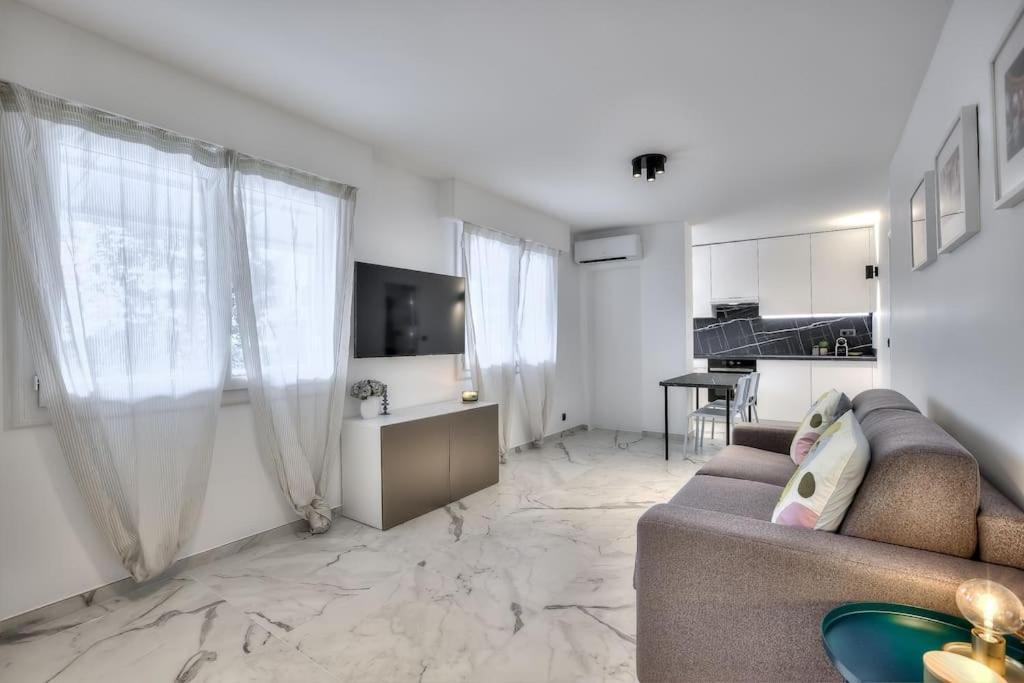 The White Cocoon In Antibes City Екстер'єр фото